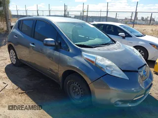 2015 Nissan LEAF SV with VIN 1N4AZ0CP2FC314782, listed as a IAAI auction lot 41786599 with 84,583 mi miles. Bid and sale history available at carsss.com. Image 1.