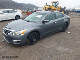 2015 Nissan Altima 2.5 with VIN 1N4AL3APXFN879615, listed as a IAAI auction lot 41922977 with 114,684 mi miles. Bid and sale history available at carsss.com. Image 2.