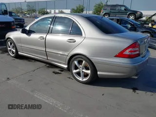 2005 Mercedes-Benz C 230 Kompressor with VIN WDBRF40J25A774109, listed as a IAAI auction lot 42010040 with 39,511 mi miles and . Bid and sale history available at DreamBid. Image 3.