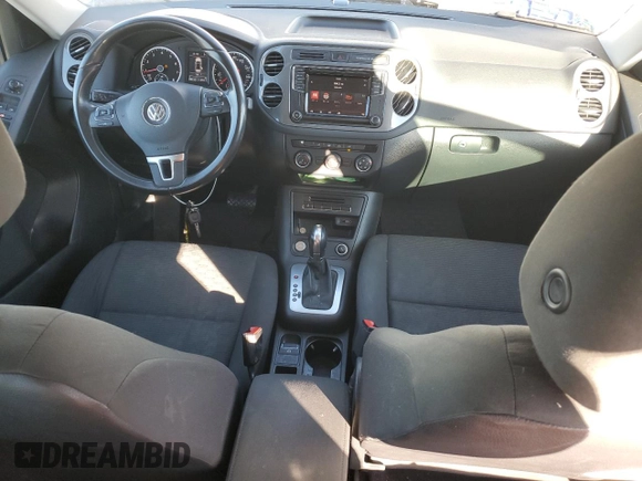 2017 Volkswagen Tiguan S with VIN WVGAV7AXXHK050927, listed as a Copart auction lot 49633085 with 78,155 mi miles and Salvage Title. Bid and sale history available at DreamBid. Image 8.