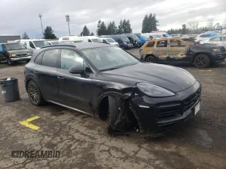 2021 Porsche Cayenne GTS z VIN WP1AG2AY5MDA34108, wystawiony jako Copart lot #36510403 z przebiegiem Nie podano mil oraz . Historia ofert i sprzedaży dostępna na DreamBid. Obrazek 4.