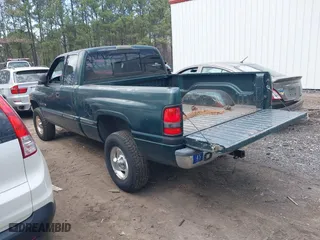 1998 Dodge Ram 1500 with VIN 3B7HF13ZXWG137601, listed as a IAAI auction lot 41823656 with 204,635 mi miles. Bid and sale history available at carsss.com. Image 3.