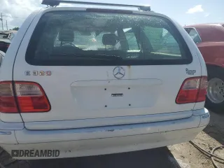 2001 Mercedes-Benz E-Class with VIN WDBJH65J31B287677, listed as a Copart auction lot 76776204 with 0 mi miles and Non Repairable. Bid and sale history available at carsss.com. Image 6.