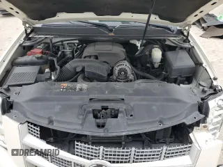 2014 Cadillac Escalade Platinum z VIN 1GYS4DEF6ER178624, wystawiony jako Copart lot #84922784 z przebiegiem 182 858 mil mil oraz Szkody całkowita. Historia ofert i sprzedaży dostępna na DreamBid. Obrazek 13.