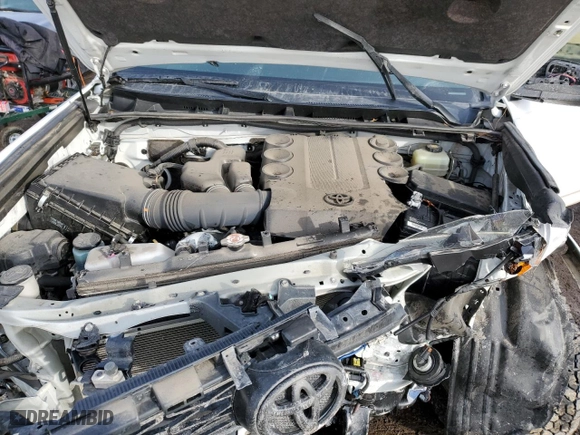 2019 Toyota 4Runner SR5 with VIN JTEBU5JR7K5680472, listed as a Copart auction lot 46101035 with 70,567 mi miles and Salvage Title. Bid and sale history available at carsss.com. Image 13.