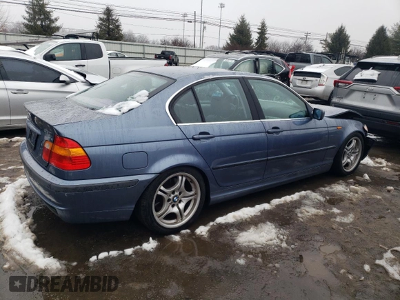 2002 BMW 3 Series 330i with VIN WBAEV53482KM01948, listed as a Copart auction lot 44892145 with 181,954 mi miles and Salvage Title. Bid and sale history available at carsss.com. Image 3.