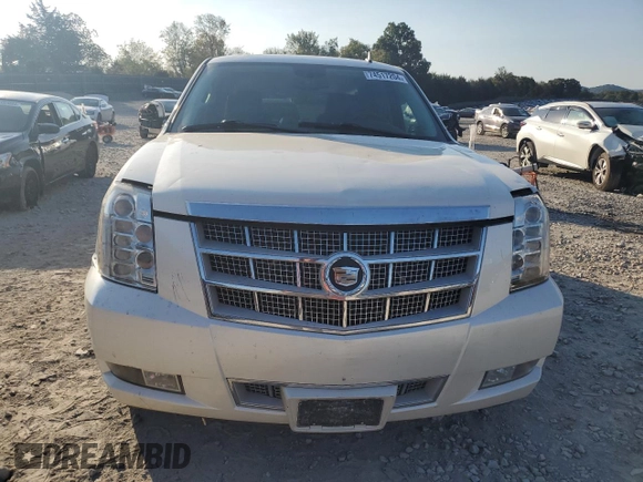 2011 Cadillac Escalade Platinum Edition z VIN 1GYS4DEF1BR343281, wystawiony jako Copart lot #74517204 z przebiegiem 199 087 mil mil oraz Czysty tytuł • Clean title. Historia ofert i sprzedaży dostępna na DreamBid. Obrazek 5.