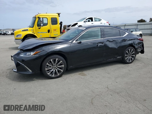 2021 Lexus ES 300h z VIN 58ADA1C12MU006944, wystawiony jako Copart lot #54704865 z przebiegiem 77 186 mil mil oraz Szkoda całkowita • Salvage title. Historia ofert i sprzedaży dostępna na DreamBid. Obrazek 1.