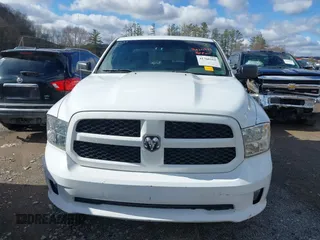 2014 Ram 1500 Express z VIN 1C6RR7FT3ES192539, wystawiony jako IAAI lot #41760162 z przebiegiem 107 098 mil mil oraz . Historia ofert i sprzedaży dostępna na DreamBid. Obrazek 12.