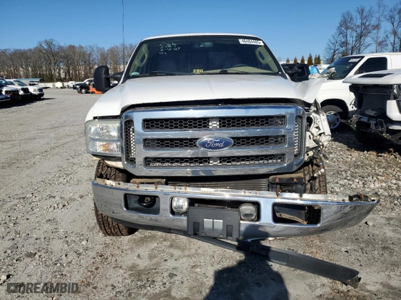 2005 Ford Super Duty F-250 XL with VIN 1FTSW21P85EC79643, listed as a Copart auction lot 46484485 with 152,299 mi miles and Salvage Title. Bid and sale history available at carsss.com. Image 5.