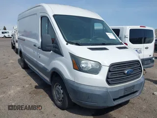 2015 Ford Transit Cargo z VIN 1FTNR2CG1FKA24658, wystawiony jako IAAI lot #41974371 z przebiegiem 378 546 mil mil oraz . Historia ofert i sprzedaży dostępna na DreamBid. Obrazek 1.