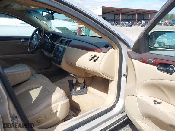 2008 Buick Lucerne CXL with VIN 1G4HD57258U137088, listed as a IAAI auction lot 41720097 with 157,247 mi miles. Bid and sale history available at carsss.com. Image 5.