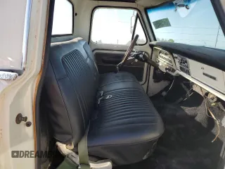 1971 Ford F-250 z VIN F25YRL61251, wystawiony jako Copart lot #49845945 z przebiegiem 28 252 mil mil oraz Szkoda całkowita • Salvage title. Historia ofert i sprzedaży dostępna na DreamBid. Obrazek 7.