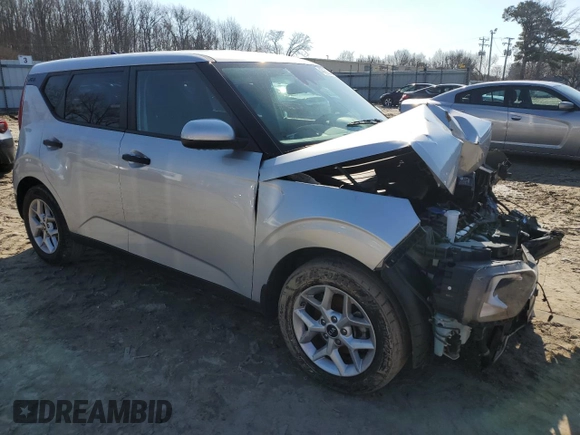 2020 Kia Soul S with VIN KNDJ23AU8L7000602, listed as a Copart auction lot 43921845 with 130,638 mi miles and Salvage Title. Bid and sale history available at carsss.com. Image 4.