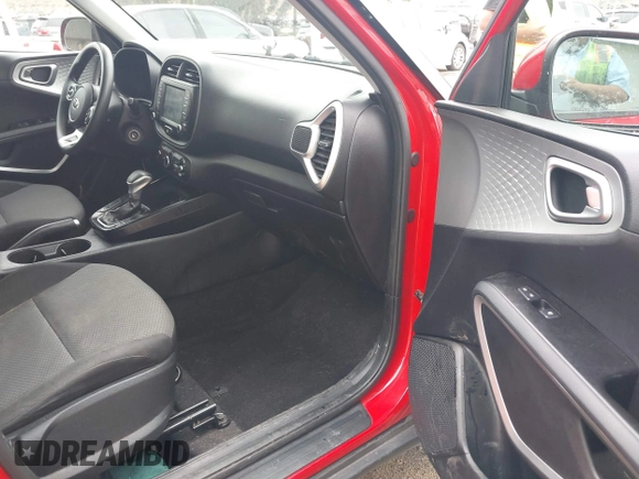 2020 Kia Soul S with VIN KNDJ23AU9L7051669, listed as a IAAI auction lot 42036559 with 87,044 mi miles and . Bid and sale history available at DreamBid. Image 5.