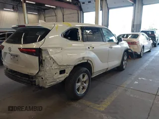 2020 Toyota Highlander LE with VIN 5TDBZRBH4LS020811, listed as a IAAI auction lot 42239163 with 88,757 mi miles and . Bid and sale history available at DreamBid. Image 18.