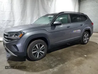 2021 Volkswagen Atlas SE z VIN 1V2LP2CAXMC610564, wystawiony jako Copart lot #56072395 z przebiegiem 64 140 mil mil oraz Tytuł czysty. Historia ofert i sprzedaży dostępna na DreamBid. Obrazek 1.