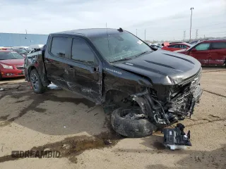 2022 Chevrolet Silverado 1500 RST with VIN 1GCUDEET6NZ599205, listed as a Copart auction lot 42735645 with Not Provided miles and Clean Title. Bid and sale history available at DreamBid. Image 4.