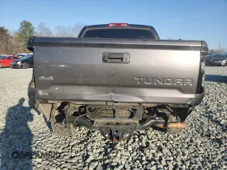 2018 Toyota Tundra SR5 z VIN 5TFHW5F11JX718907, wystawiony jako Copart lot #43446365 z przebiegiem 129 456 mil mil oraz Szkoda całkowita • Salvage title. Historia ofert i sprzedaży dostępna na DreamBid. Obrazek 6.
