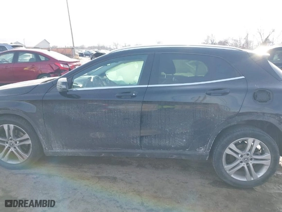 2015 Mercedes-Benz GLA-Class GLA 250 with VIN WDCTG4GB9FJ058239, listed as a IAAI auction lot 41469344 with NaN miles. Bid and sale history available at carsss.com. Image 14.