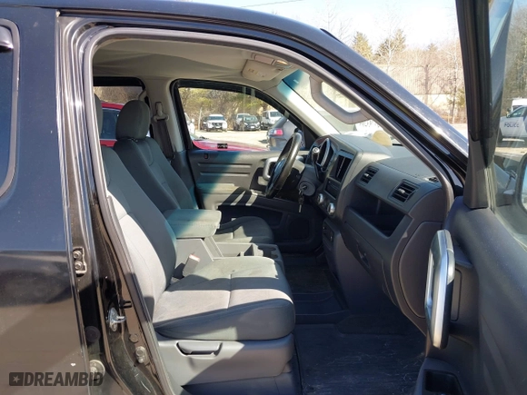 2008 Honda Ridgeline RTX with VIN 2HJYK16308H527737, listed as a IAAI auction lot 41793209 with 200,929 mi miles. Bid and sale history available at carsss.com. Image 5.