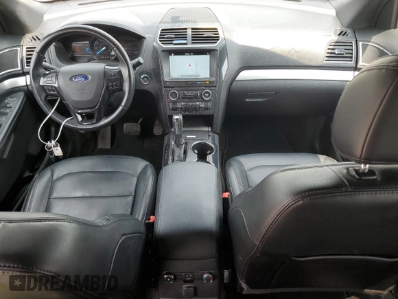 2017 Ford Explorer XLT with VIN 1FM5K8D81HGD16875, listed as a Copart auction lot 57215405 with 114,840 mi miles and Salvage title. Bid and sale history available at DreamBid. Image 8.