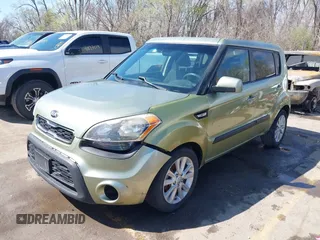 2013 Kia Soul with VIN KNDJT2A57D7635604, listed as a IAAI auction lot 41761711 with 189,848 mi miles. Bid and sale history available at carsss.com. Image 19.