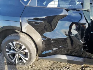 2023 Toyota bZ4X XLE z VIN JTMAAAAA7PA026243, wystawiony jako Copart lot #80972543 z przebiegiem 2 213 mil mil oraz . Historia ofert i sprzedaży dostępna na DreamBid. Obrazek 10.