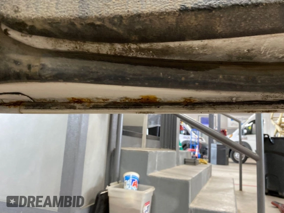 2017 Chevrolet Express Cargo with VIN 1GCWGAFF7H1324799, listed as a IAAI auction lot 42886617 with 214,293 mi miles and . Bid and sale history available at DreamBid. Image 3.