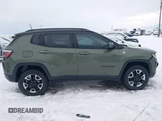 2018 Jeep Compass Trailhawk with VIN 3C4NJDDB5JT190890, listed as a IAAI auction lot 41251405 with 35,320 mi miles and . Bid and sale history available at carsss.com. Image 13.