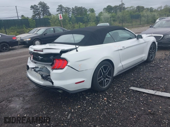 2022 Ford Mustang EcoBoost z VIN 1FATP8UH3N5104988, wystawiony jako IAAI lot #42320593 z przebiegiem 51 101 mil mil oraz . Historia ofert i sprzedaży dostępna na DreamBid. Obrazek 4.