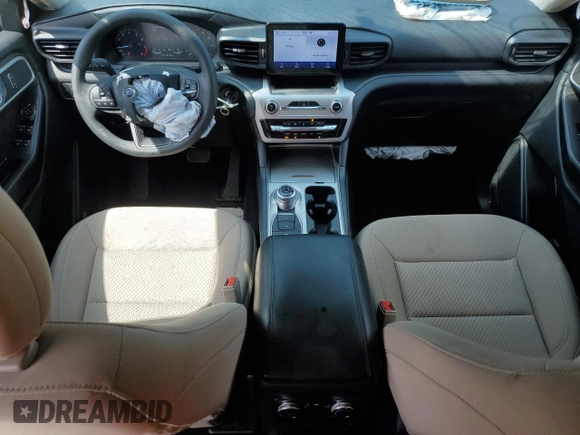 2022 Ford Explorer with VIN 1FMSK8BHXNGA30749, listed as a Copart auction lot 53938235 with 51,212 mi miles and Non repairable. Bid and sale history available at DreamBid. Image 8.