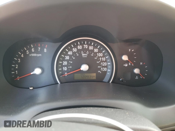2007 Kia Sedona EX with VIN KNDMB233276174639, listed as a Copart auction lot 70691984 with 122,934 mi miles and Salvage Title. Bid and sale history available at carsss.com. Image 9.