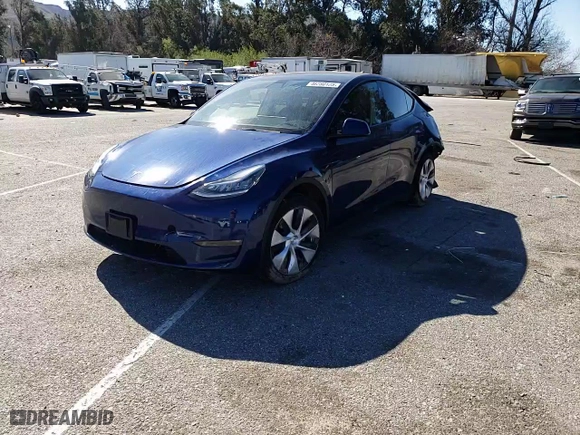 2022 Tesla Model Y Long Range with VIN 7SAYGAEE1NF365744, listed as a Copart auction lot 46280125 with 78,545 mi miles and Salvage Title. Bid and sale history available at carsss.com. Image 11.