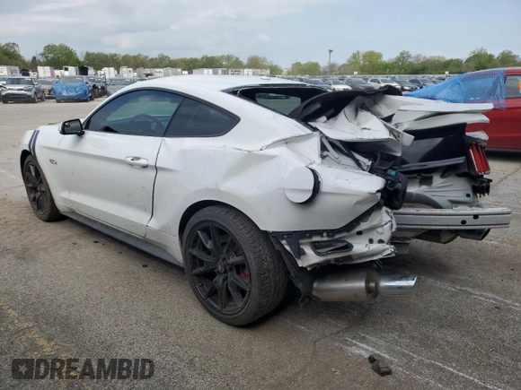 2015 Ford Mustang GT z VIN 1FA6P8CF0F5404972, wystawiony jako Copart lot #55903375 z przebiegiem 39 414 mil mil oraz Szkody całkowita. Historia ofert i sprzedaży dostępna na DreamBid. Obrazek 2.