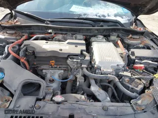 2014 Honda Accord Hybrid EX-L with VIN 1HGCR6F54EA007772, listed as a IAAI auction lot 41289378 with 142,406 mi miles. Bid and sale history available at carsss.com. Image 10.