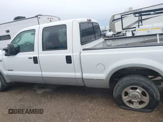 2006 Ford Super Duty F-250 XL with VIN 1FTSW20P16EB23642, listed as a IAAI auction lot 41012205 with 134,178 mi miles. Bid and sale history available at carsss.com. Image 14.
