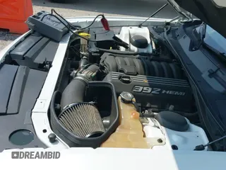 2016 Dodge Challenger SRT 392 с VIN 2C3CDZDJXGH125395, выставлен на аукционе IAAI как лот 43010009 с пробегом 85 108 миль миль и . История ставок и продаж доступна на DreamBid. Изображение 19.
