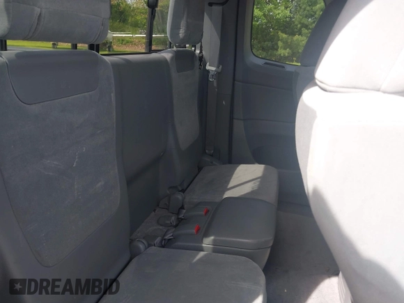 2010 Toyota Tacoma z VIN 5TEUU4EN4AZ743120, wystawiony jako IAAI lot #42342340 z przebiegiem 121 546 mil mil oraz . Historia ofert i sprzedaży dostępna na DreamBid. Obrazek 8.