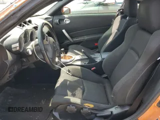 2007 Nissan 350Z Enthusiast z VIN JN1BZ34D37M506022, wystawiony jako Copart lot #52043755 z przebiegiem 147 099 mil mil oraz Szkody całkowita. Historia ofert i sprzedaży dostępna na DreamBid. Obrazek 7.