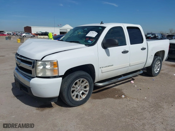 2007 Chevrolet Silverado 1500 LT w/1LT with VIN 2GCEC13C471716312, listed as a IAAI auction lot 41792270 with 84,649 mi miles. Bid and sale history available at carsss.com. Image 2.