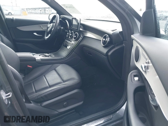 2019 Mercedes-Benz GLC with VIN WDC0G4KB5KF617793, listed as a IAAI auction lot 41916787 with 34,821 mi miles. Bid and sale history available at carsss.com. Image 5.