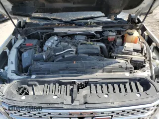 2020 GMC Sierra 2500HD Denali z VIN 1GT49REY1LF225393, wystawiony jako Copart lot #52556145 z przebiegiem Nie podano mil oraz Szkoda całkowita • Salvage title. Historia ofert i sprzedaży dostępna na DreamBid. Obrazek 12.