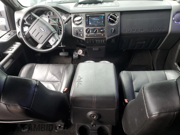 2008 Ford F-250 XL with VIN 1FTSW21R48EA88341, listed as a Copart auction lot 60872385 with 191,767 mi miles and Salvage title. Bid and sale history available at DreamBid. Image 8.