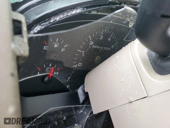 2005 Ford F-150 XLT with VIN 1FTPX14515NB92108, listed as a Copart auction lot 85582914 with 0 mi miles and Salvage Title. Bid and sale history available at carsss.com. Image 9.