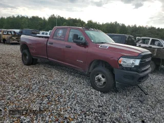 2019 Ram 3500 Tradesman with VIN 3C63RRGL9KG536667, listed as a Copart auction lot 72120564 with 306,299 mi miles and Clean Title. Bid and sale history available at carsss.com. Image 4.