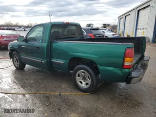 2000 Chevrolet Silverado 1500 with VIN 1GCEC14W6YZ110835, listed as a Copart auction lot 42628245 with 0 mi miles and Salvage Title. Bid and sale history available at carsss.com. Image 2.