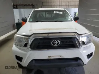 2015 Toyota Tacoma z VIN 5TFUX4EN7FX039029, wystawiony jako Copart lot #55161325 z przebiegiem 27 791 mil mil oraz Szkoda całkowita • Salvage title. Historia ofert i sprzedaży dostępna na DreamBid. Obrazek 5.