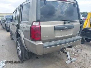 2006 Jeep Commander z VIN 1J8HG48K86C191324, wystawiony jako IAAI lot #42121472 z przebiegiem 220 098 mil mil oraz . Historia ofert i sprzedaży dostępna na DreamBid. Obrazek 3.