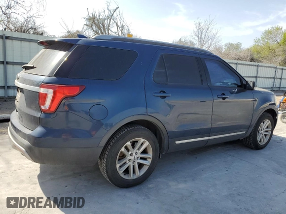 2017 Ford Explorer XLT with VIN 1FM5K7D81HGD39924, listed as a Copart auction lot 49189455 with 145,920 mi miles and Salvage Title. Bid and sale history available at DreamBid. Image 3.